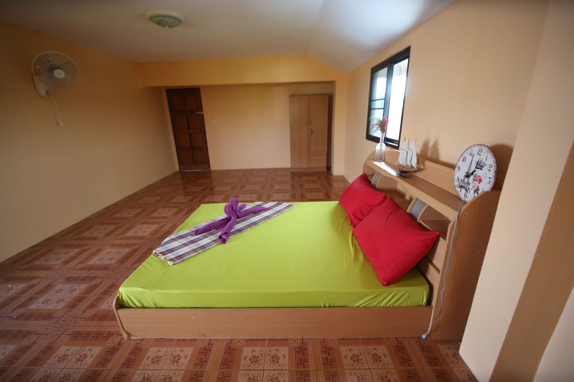 Cube Hostel *